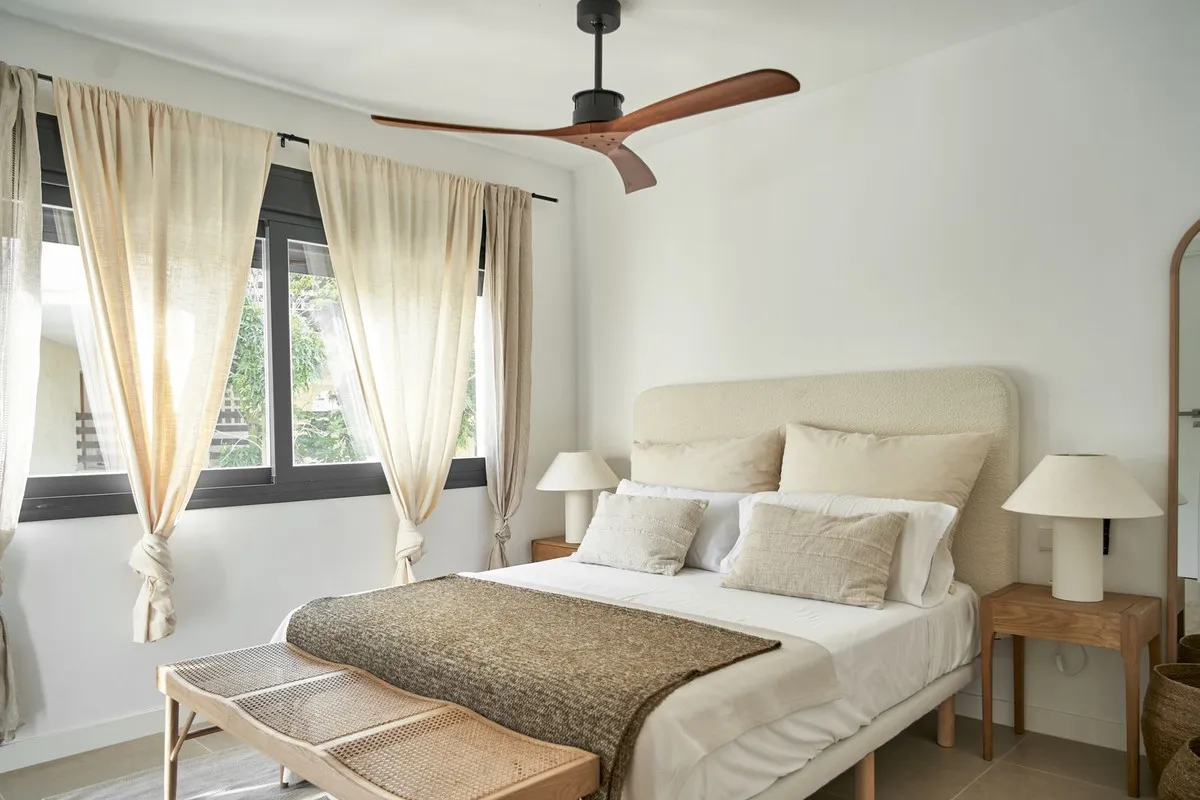 ffc1a211-26e5-47e5-9232-bbb40e4852df