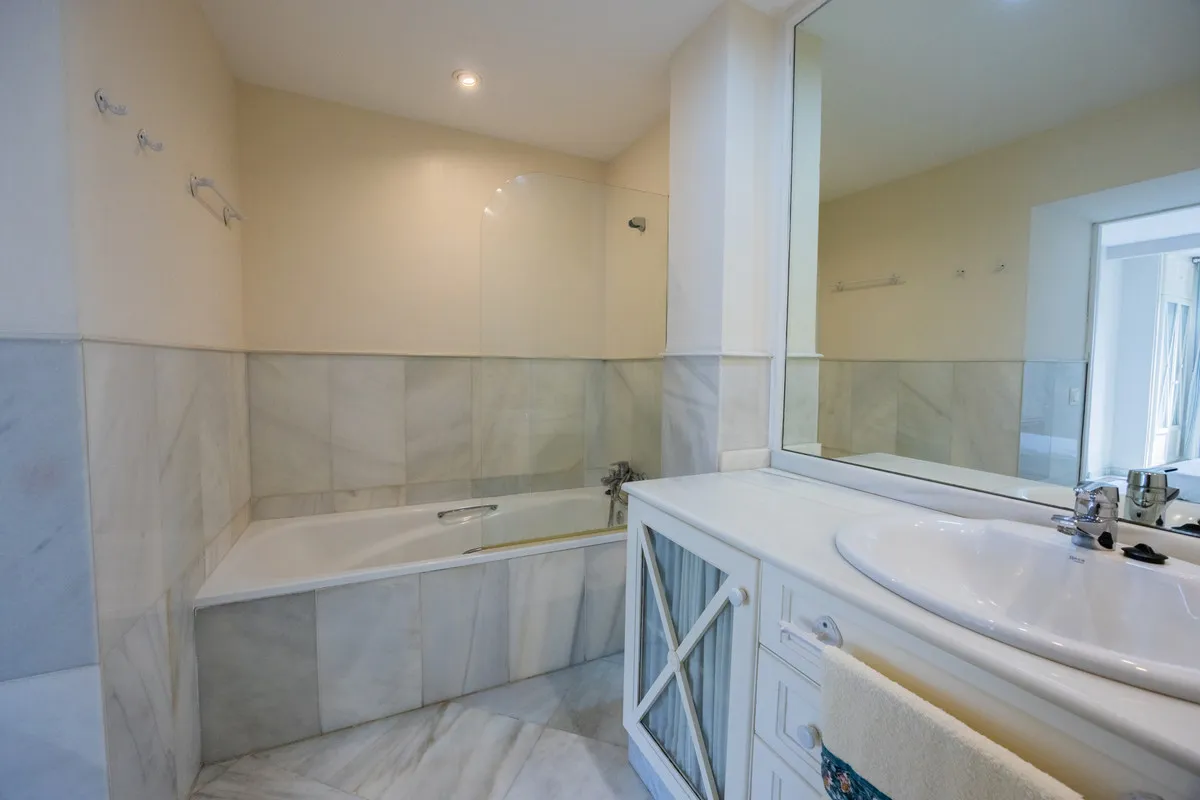 9899062d-cfc1-4fe2-b57c-f4750b83ca0a