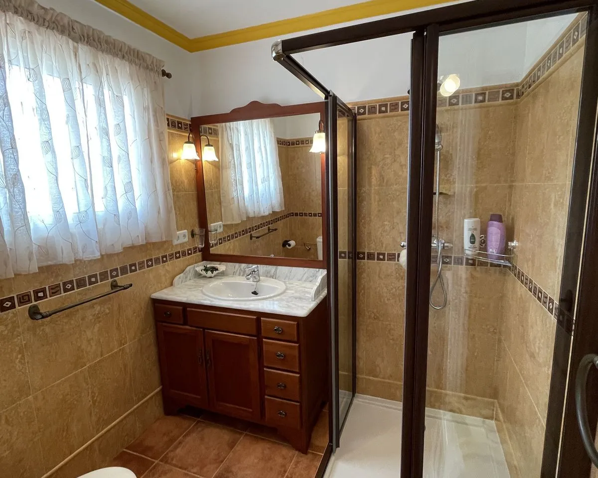 0773e365-b6a6-4cc0-89f4-118411ad25a3