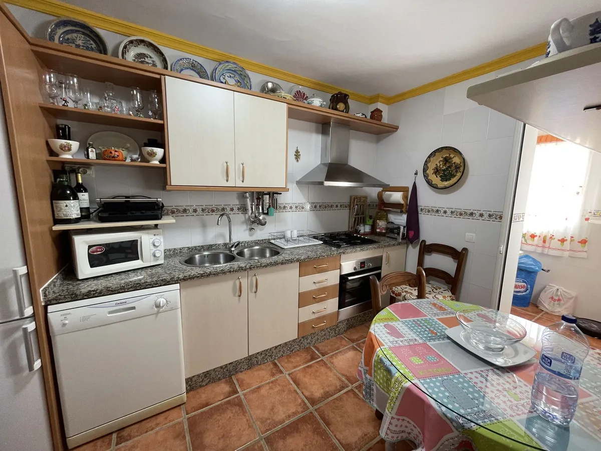 28b0261d-609f-40f8-a36f-f8199c5ab952