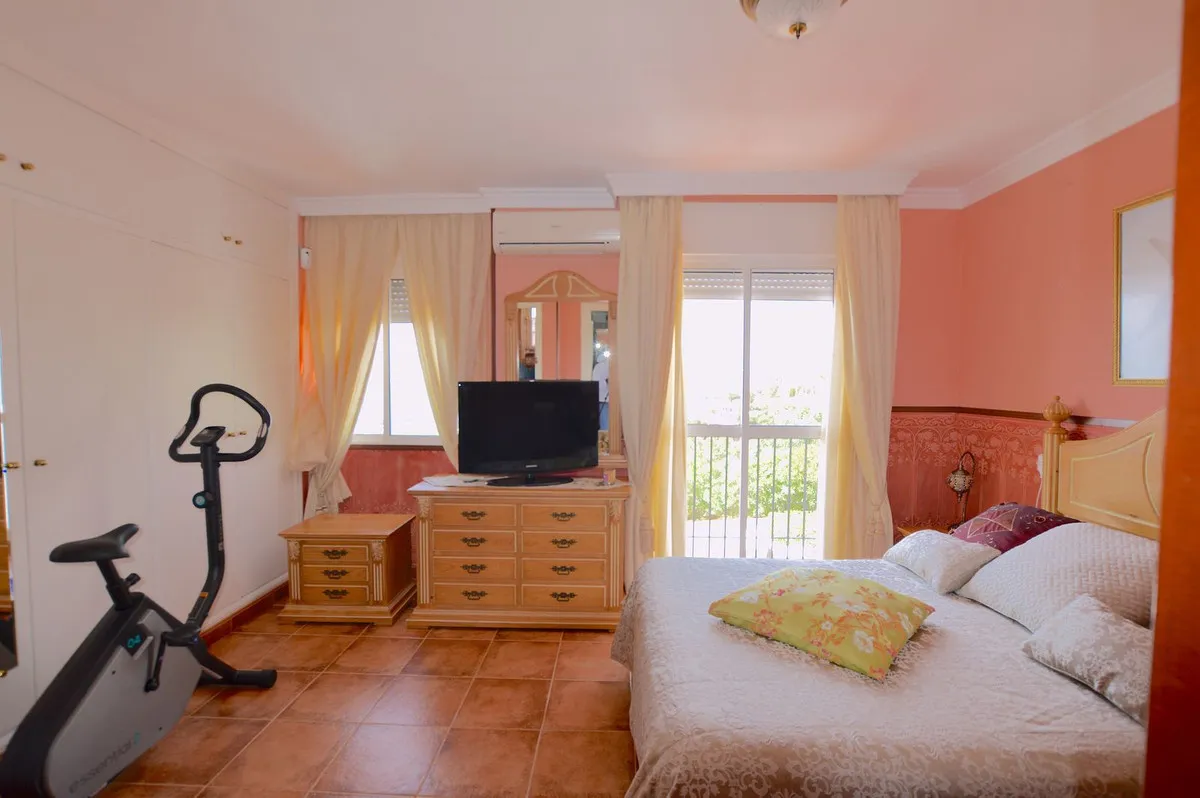 9b002ce2-7d84-4621-a3e2-79c9c9b3e0ac