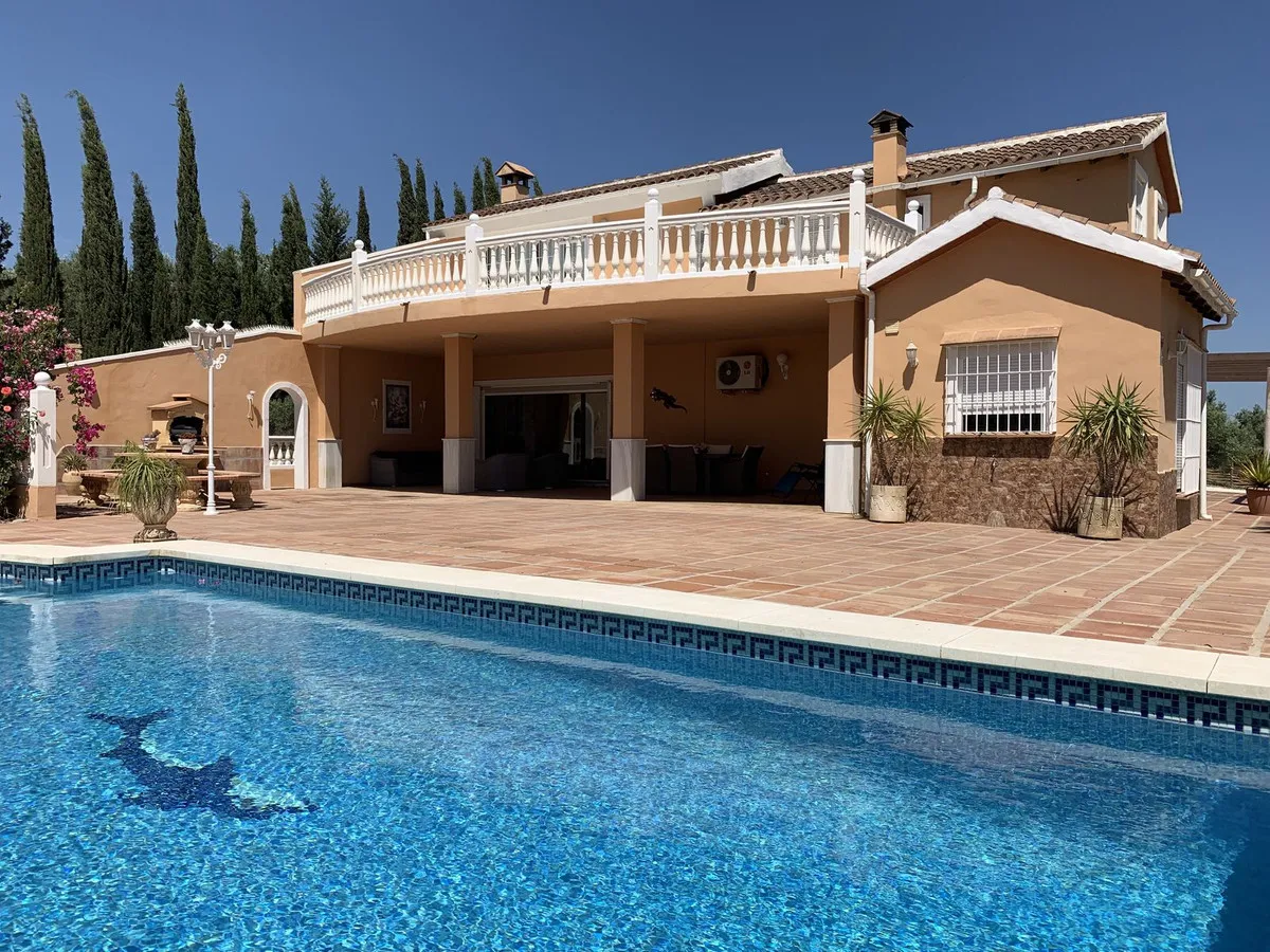 69bb4b72-f141-46a3-9208-8d0a43279fc0