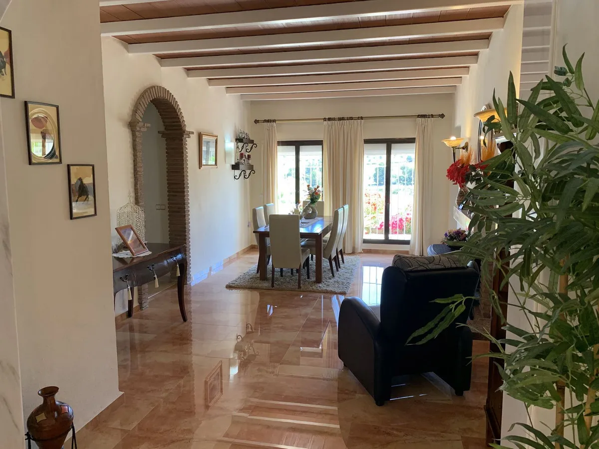 9740ffc7-1800-4d1b-ad64-4fa6bf430050