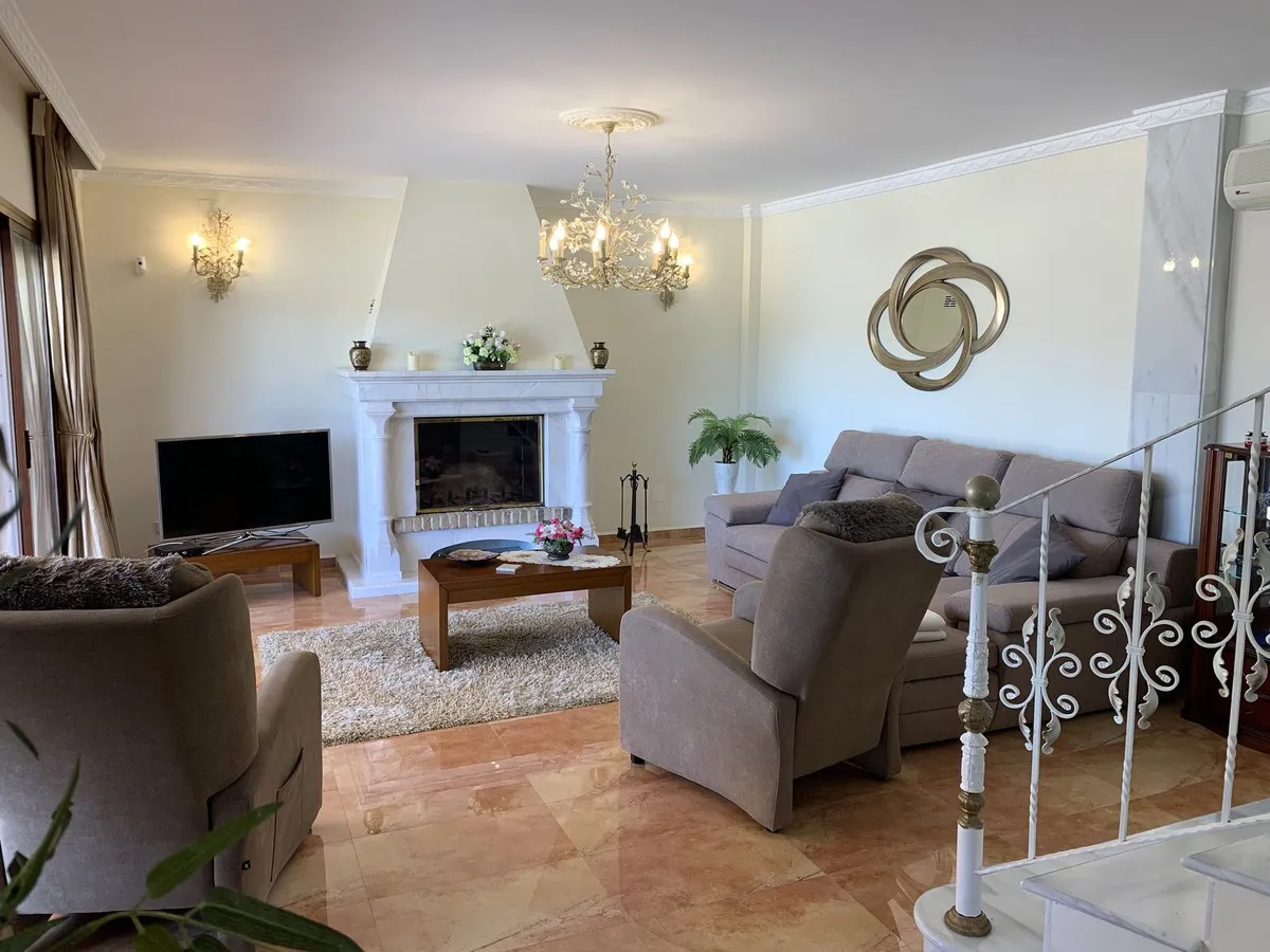 aaf835ac-3a4a-4e93-9aec-a97d9ccafd2f