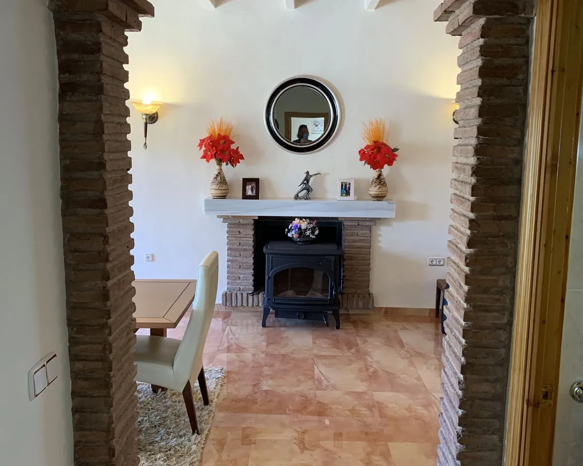 ebbf182d-6aee-47b4-a938-bb3d2e7edf61