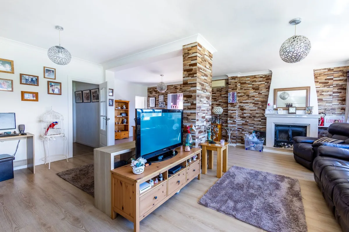 1ad58b48-584a-454c-bde6-f5faf02edece