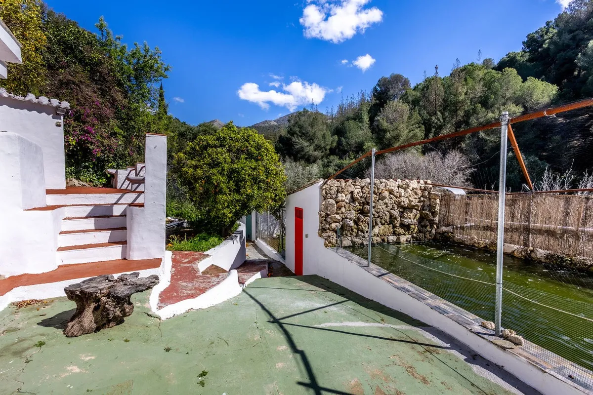 8e4483e0-63d9-4981-b937-46d0efdc88e5