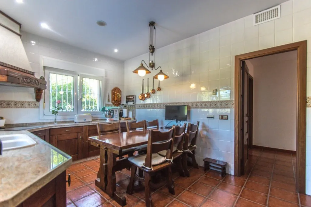 64fd20a9-c435-446d-98dd-6b2e6009a255