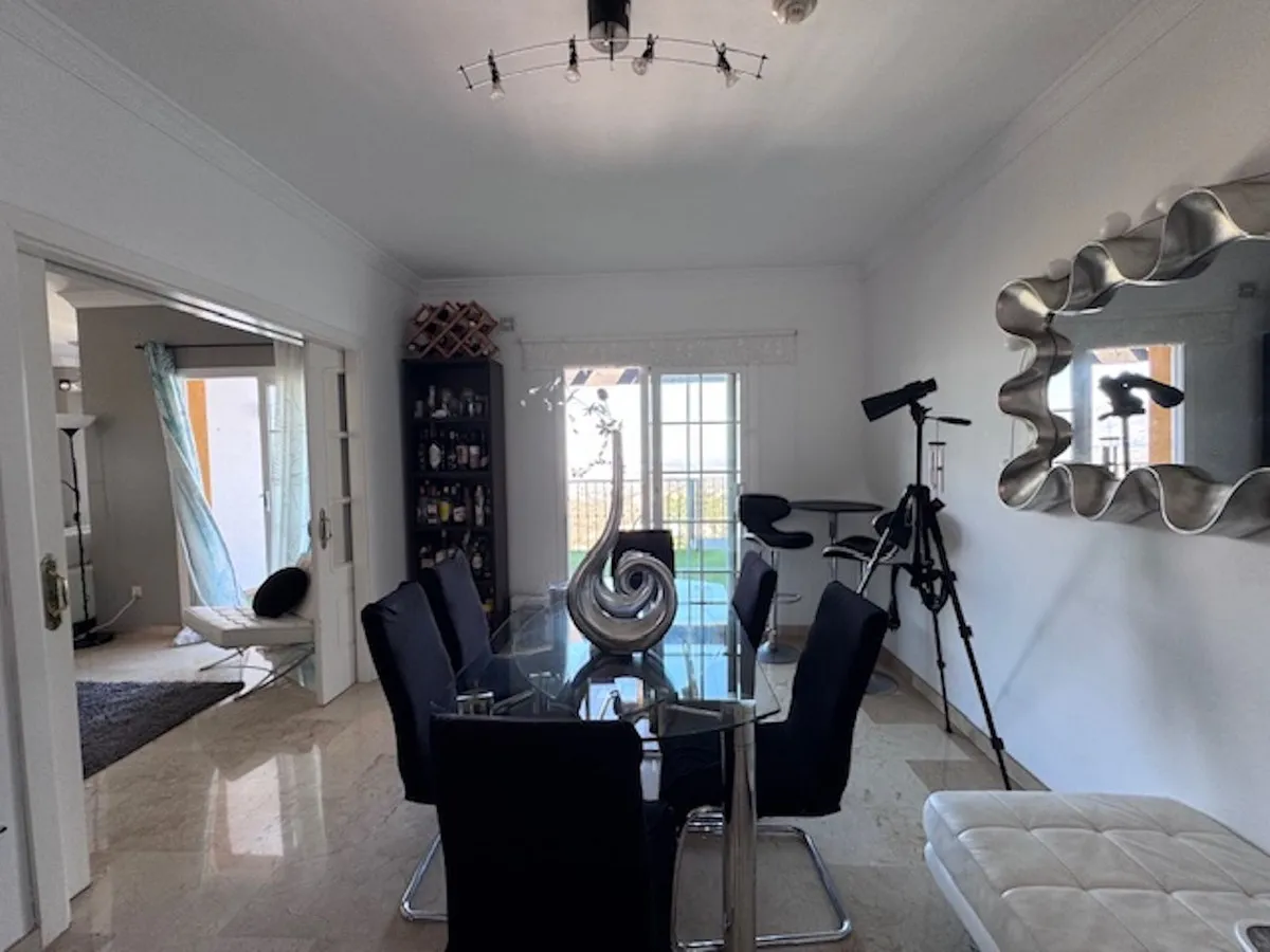 b17c0eb1-fe5b-4ab7-8a50-4a0613698a58