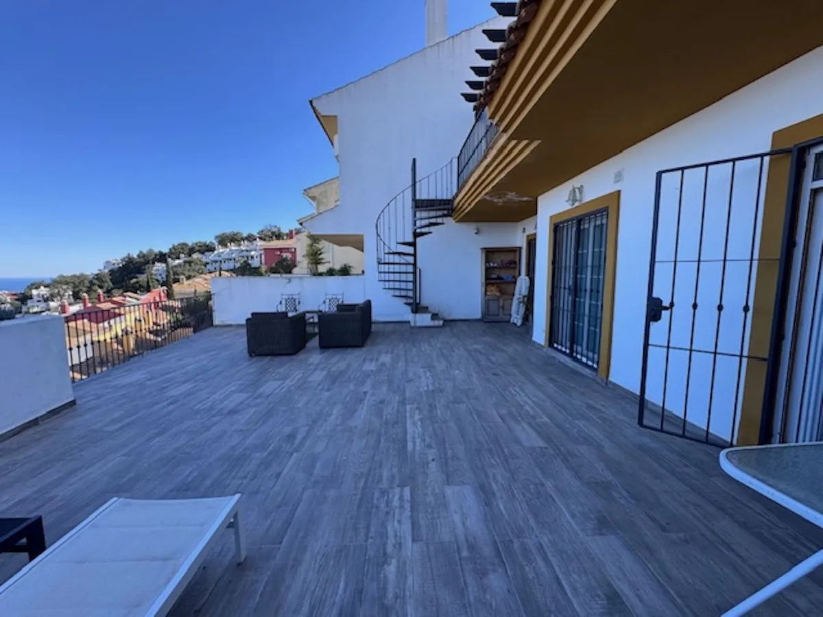 ef04911b-85fc-47af-98c7-d2adf0ee6cac