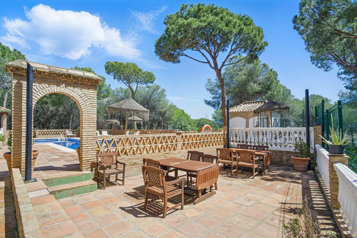 901985b0-999c-4abe-896a-76a4f6f3641a