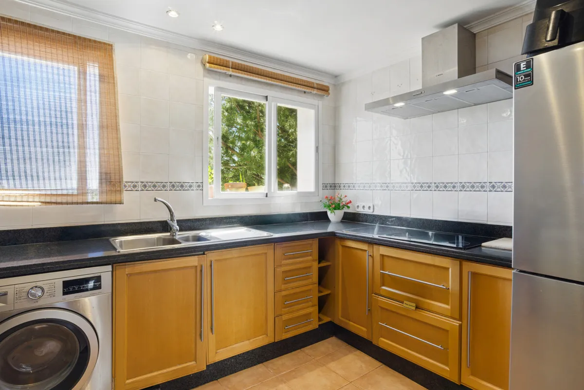 a0c877db-a439-4690-9745-bf2707ad3f6e