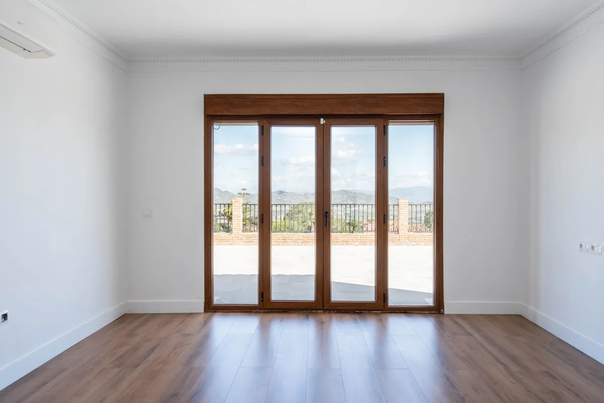 1390a89c-65b4-42cc-8ee5-2d276db7d151