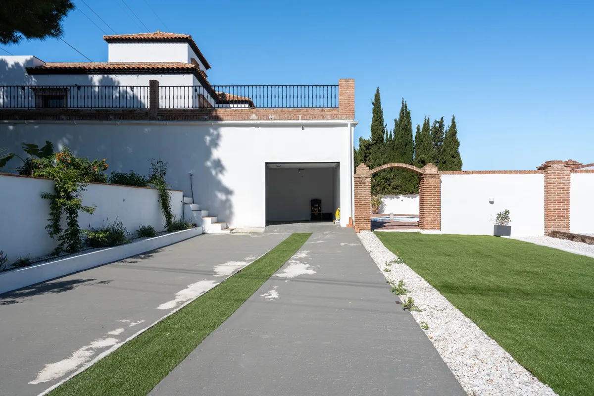 78179083-0f8d-4871-99b0-d77f0025b689