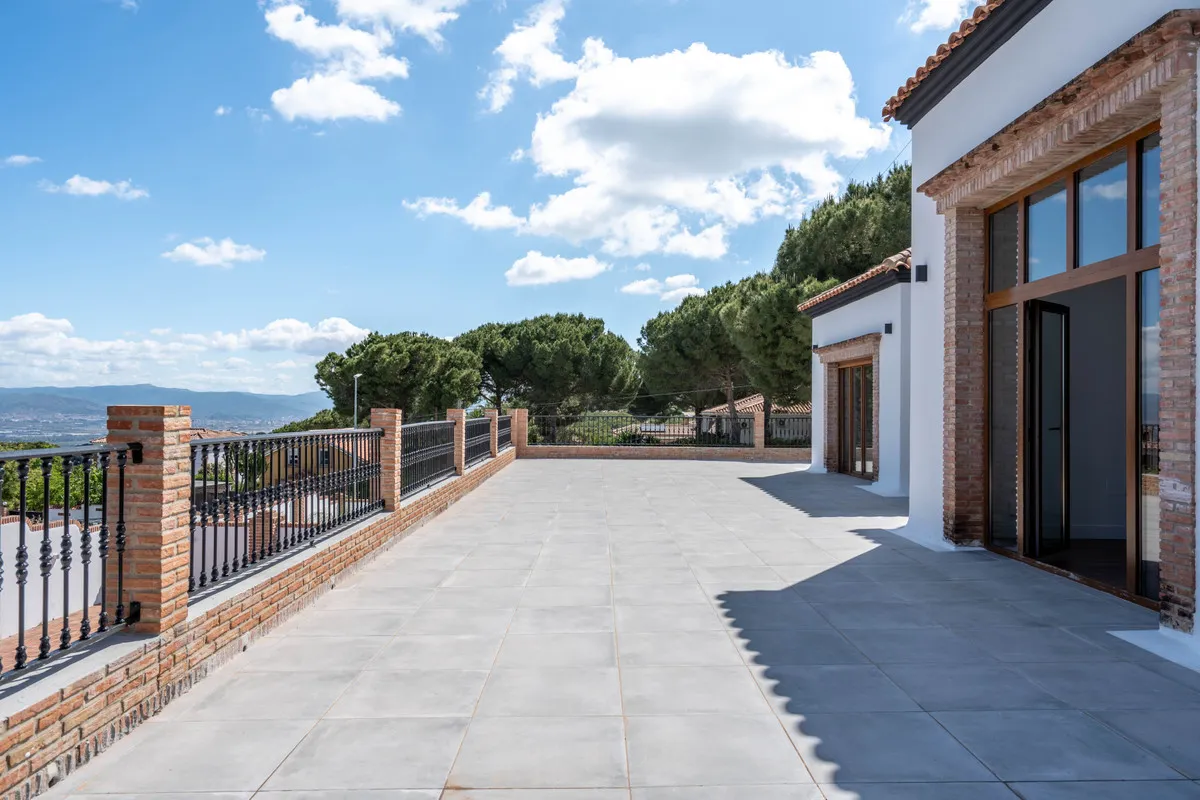 b30512f1-1f75-412b-a867-b262f2006f81