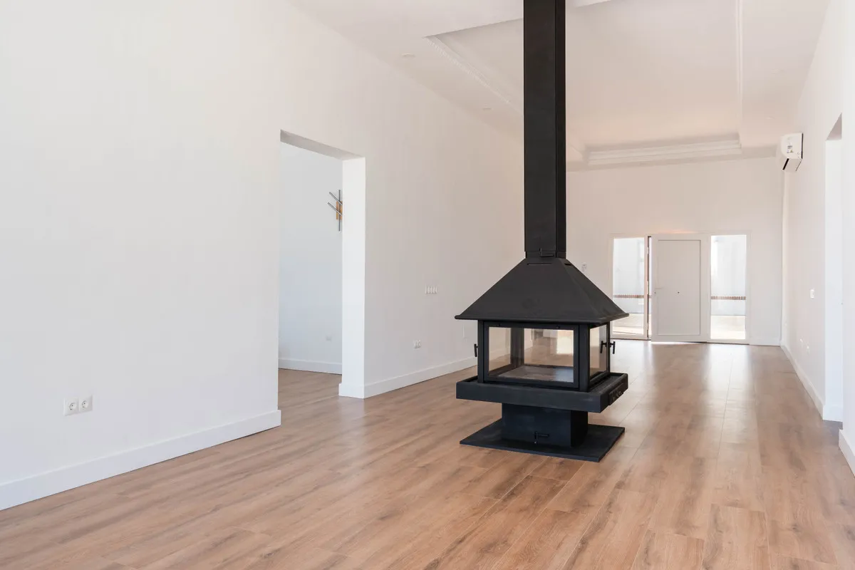 bd5103a3-e3eb-4114-8049-ca616a15f518