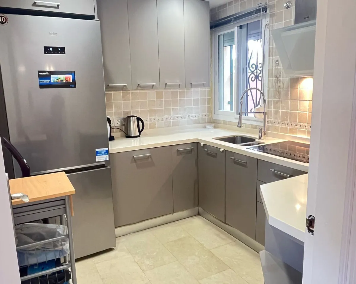 c82fa751-916d-4177-a78d-50f8ed4d9644