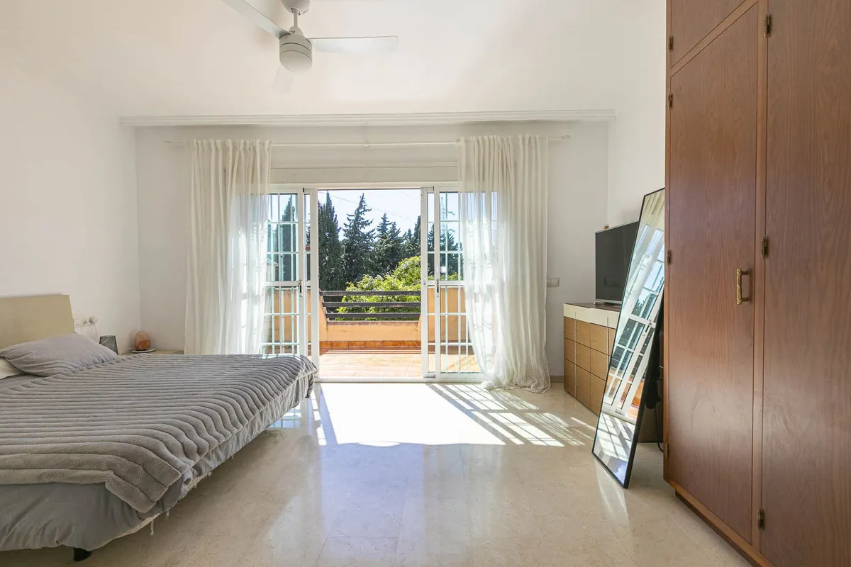 6355567a-4be6-46e3-94b2-f8249588f6cf