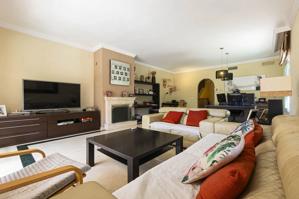 f1c68631-c30a-45b7-9ac4-b0fa7db4ea1f