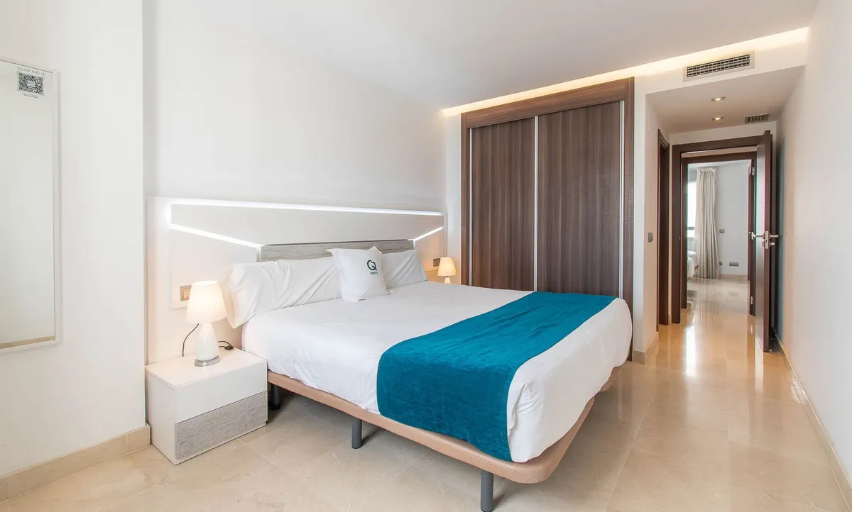 739b8b0f-8d3f-4b40-8334-6252480fc54f