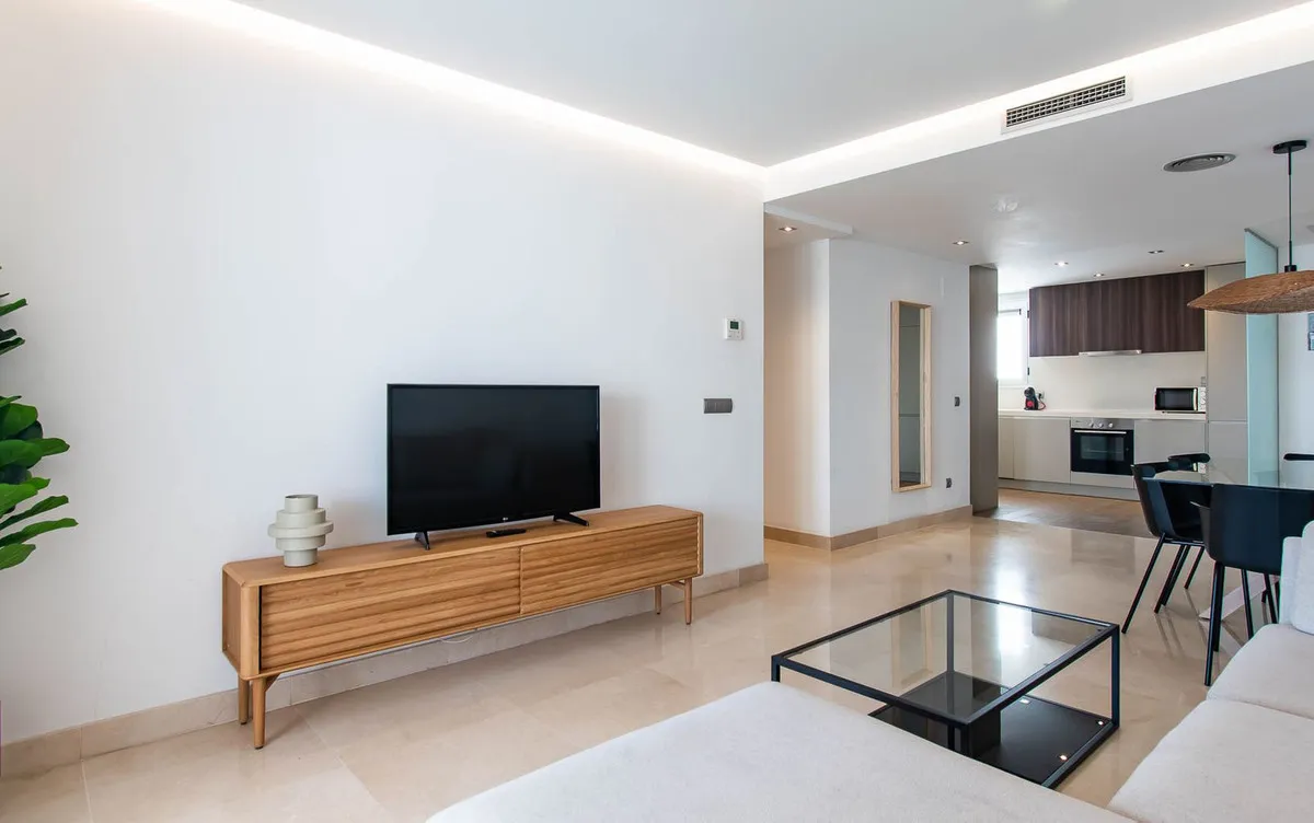 e3082d2a-f73b-4265-b1f4-c4b865cd99d9