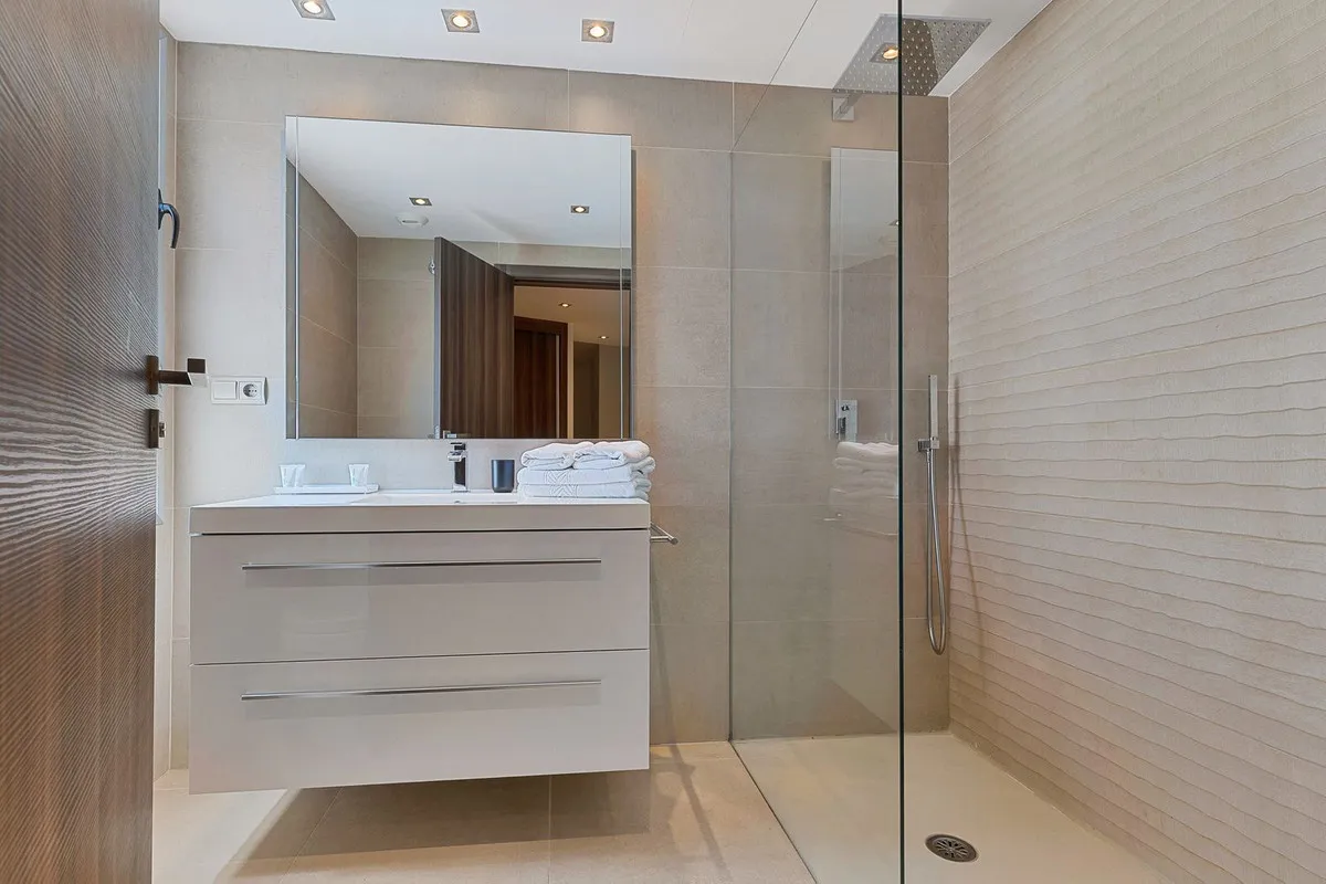 7ccc0507-72a8-44d7-9c46-b91b09bb99d0