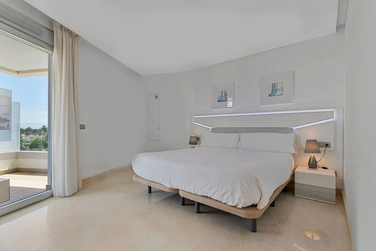 a26974a8-6174-40a2-a855-de9f8c64c9c8