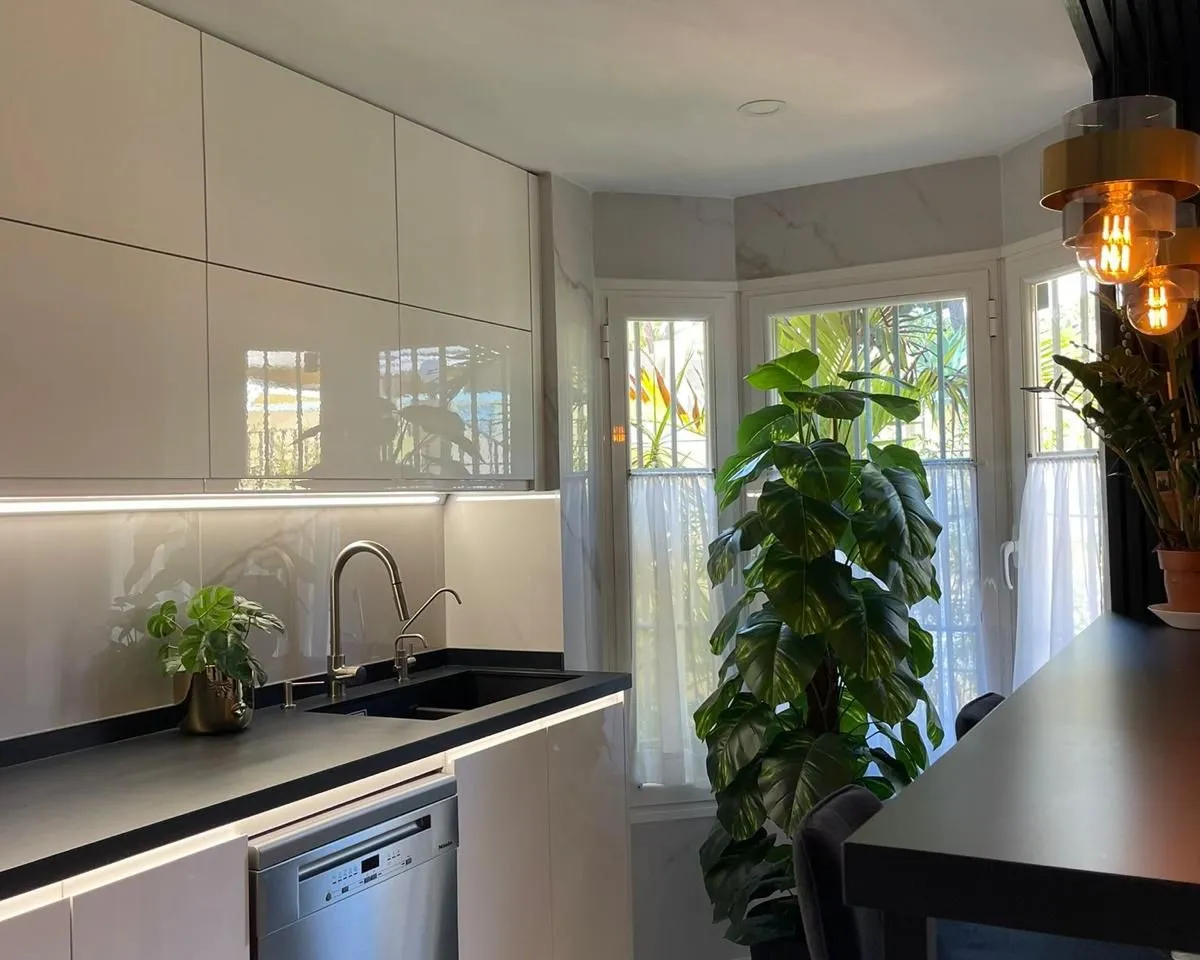 1499d737-db48-4106-8827-87de66b1c975