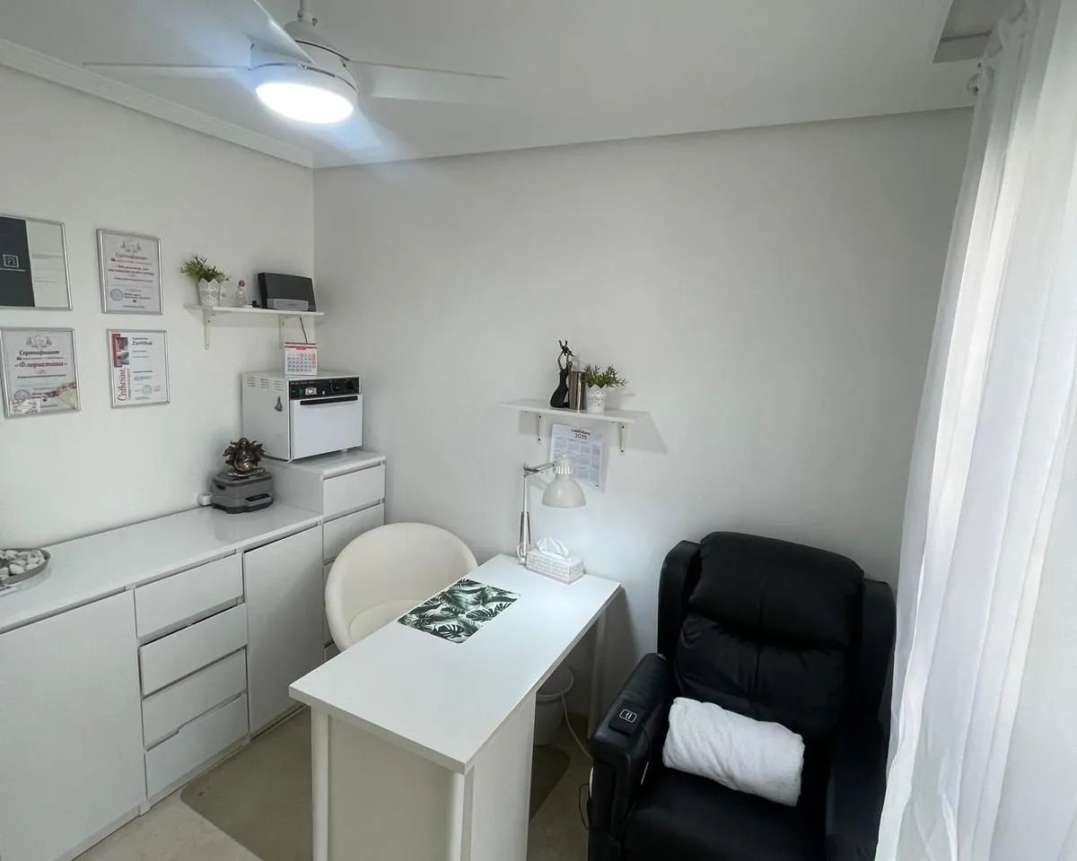 8d93021a-2e4d-4de1-8eb6-d1dab32073af