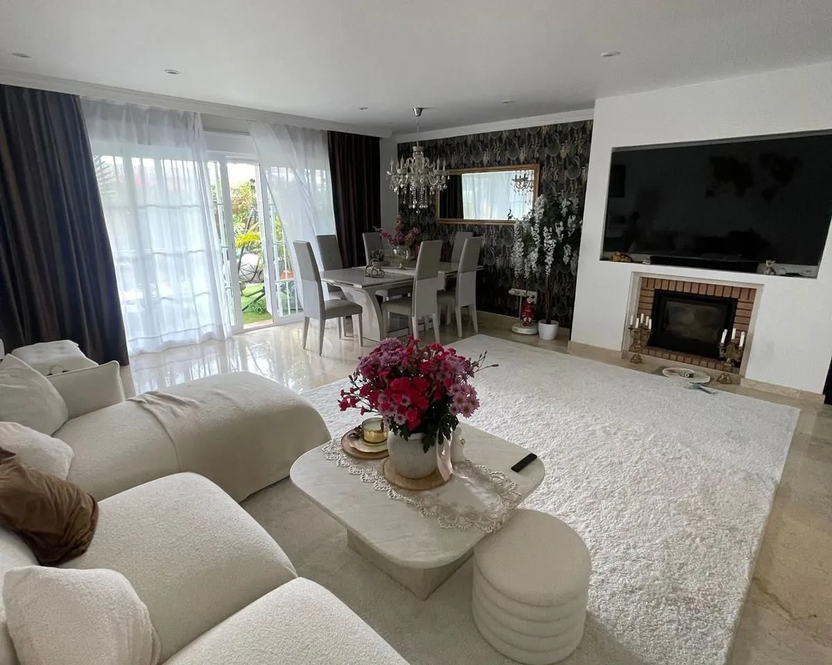 c237ae86-901f-4ee9-bb64-85f1b2716c1f