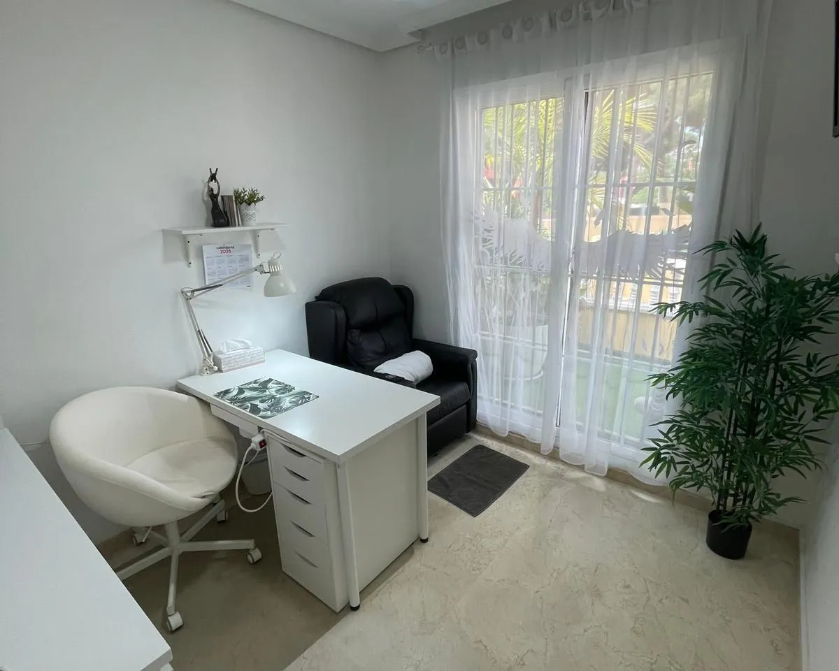 c70c303d-6465-47f6-acbe-ca1dee1c3b59