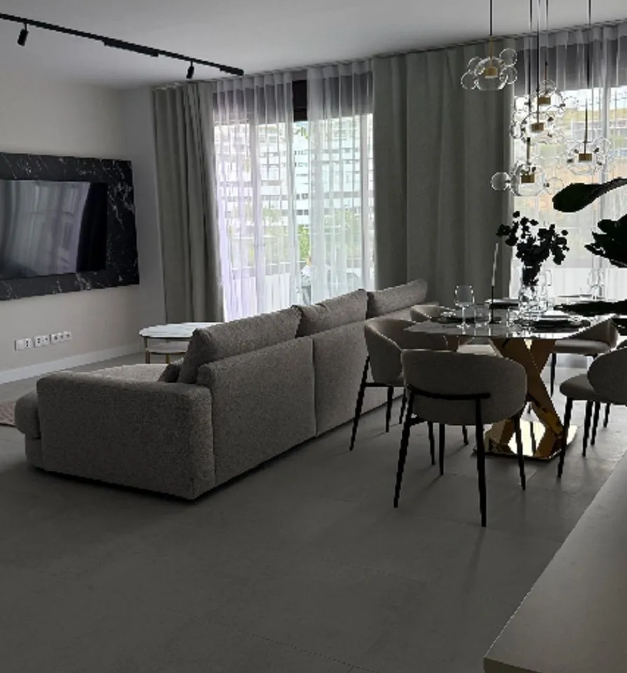 1f933fa8-53d0-4cb1-84f5-514b55011f35