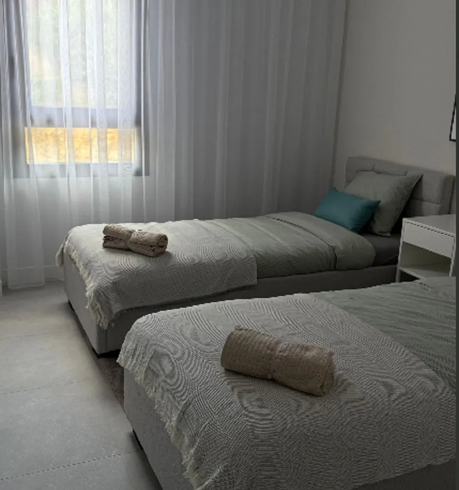 d3200690-418a-40a6-991c-bfa4ef64493b