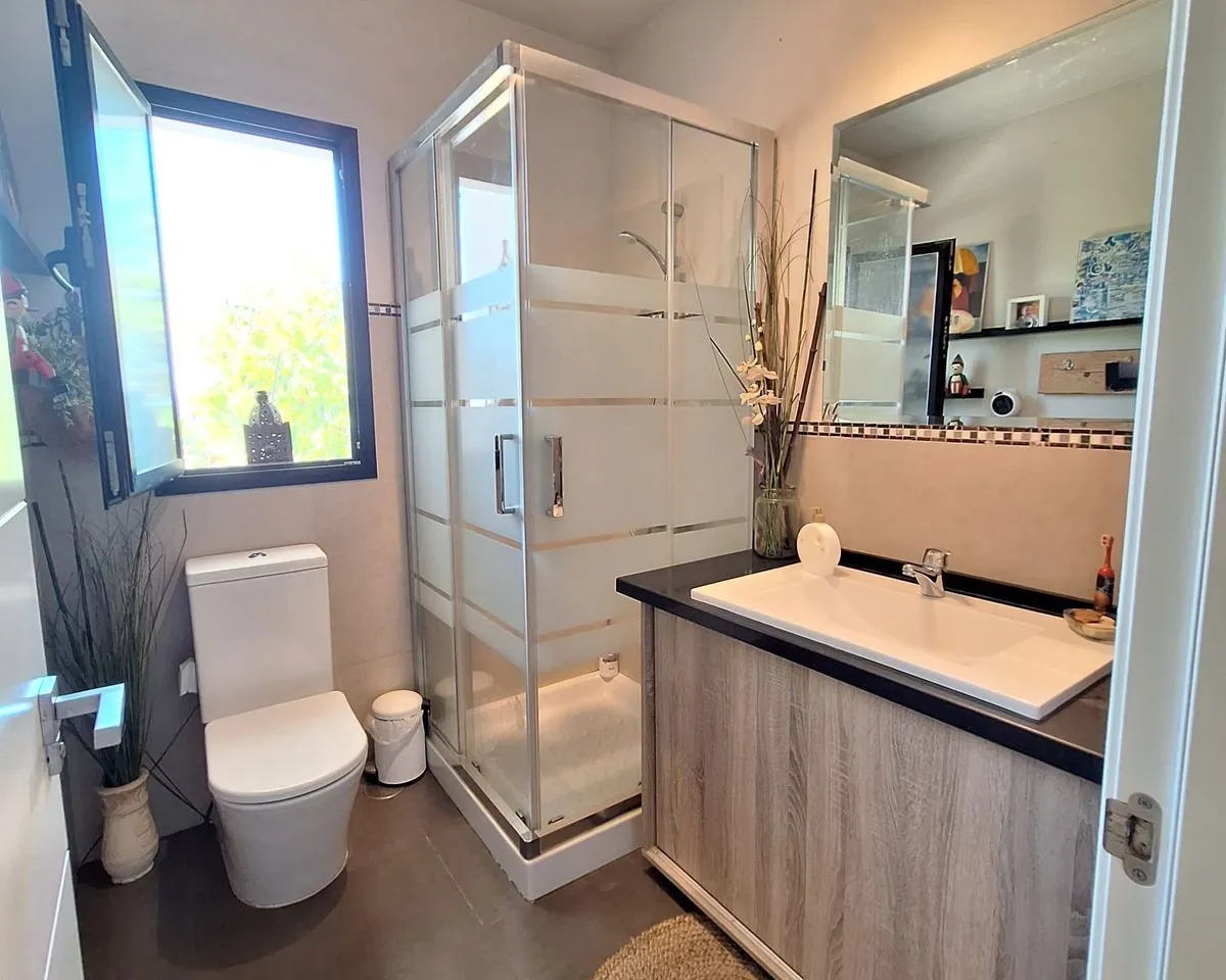 1c352bec-725e-48c5-b4b3-6fbccfd1e9a2