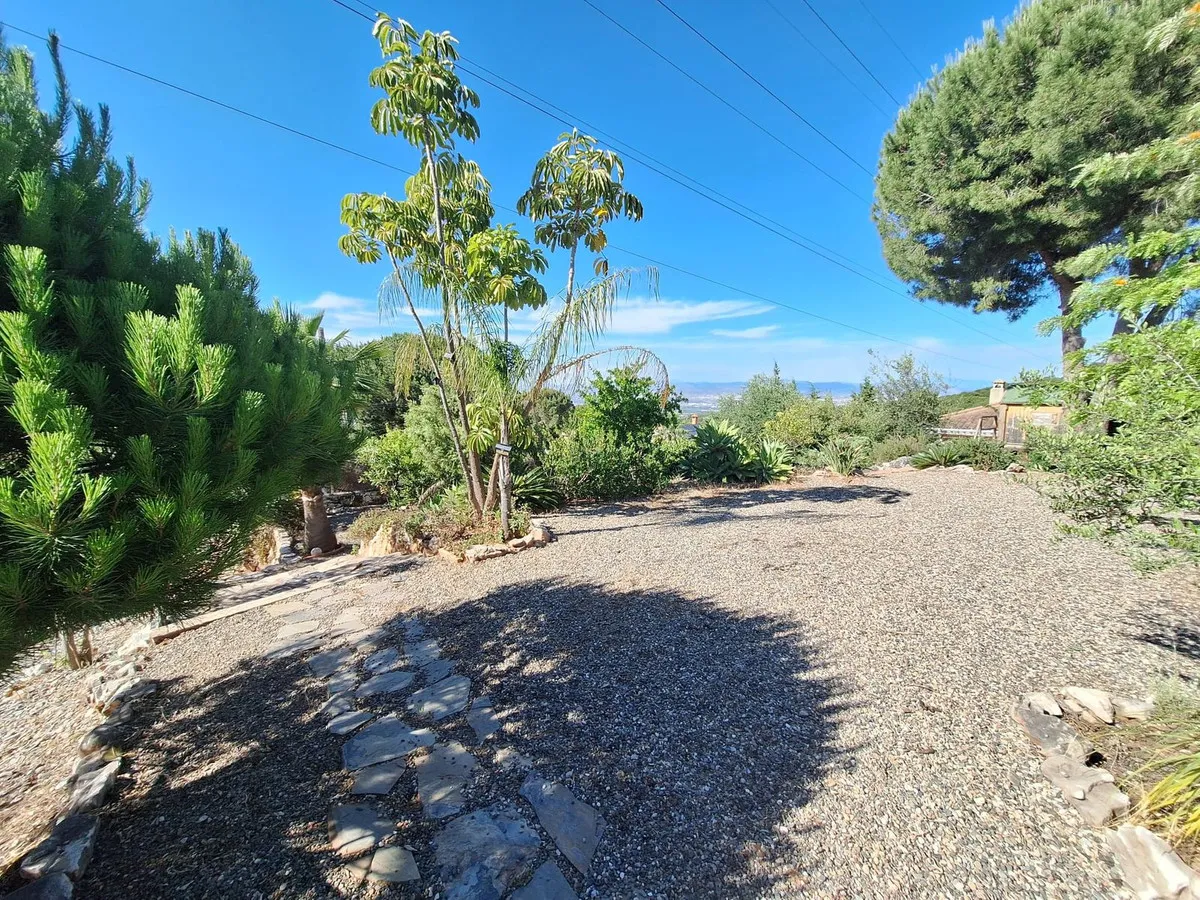 4cae3718-b48f-4f2a-9695-c8f81ae289f6