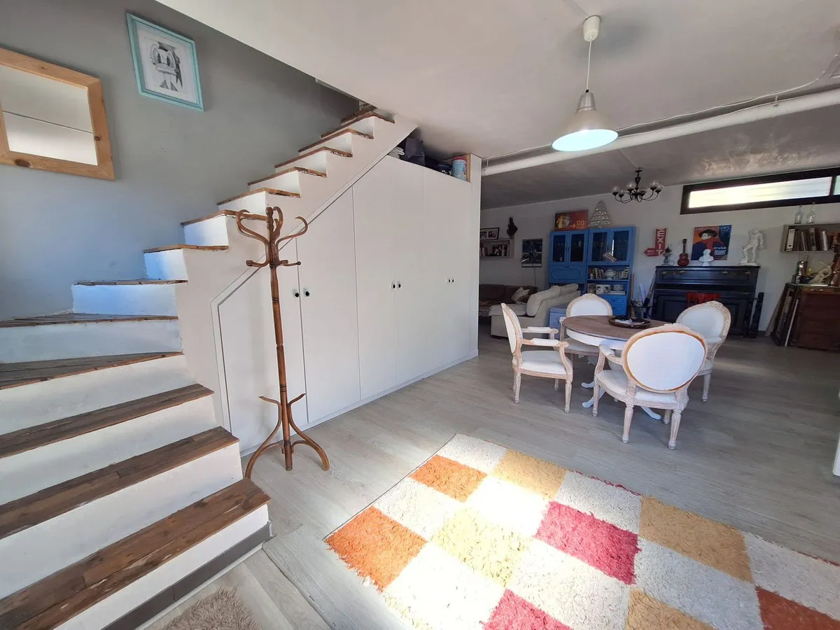 61857817-28a7-4299-a918-d28b355a2efb