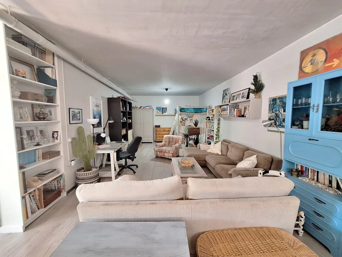 b1d61254-7916-47c3-b97d-9c3ab3c665a3