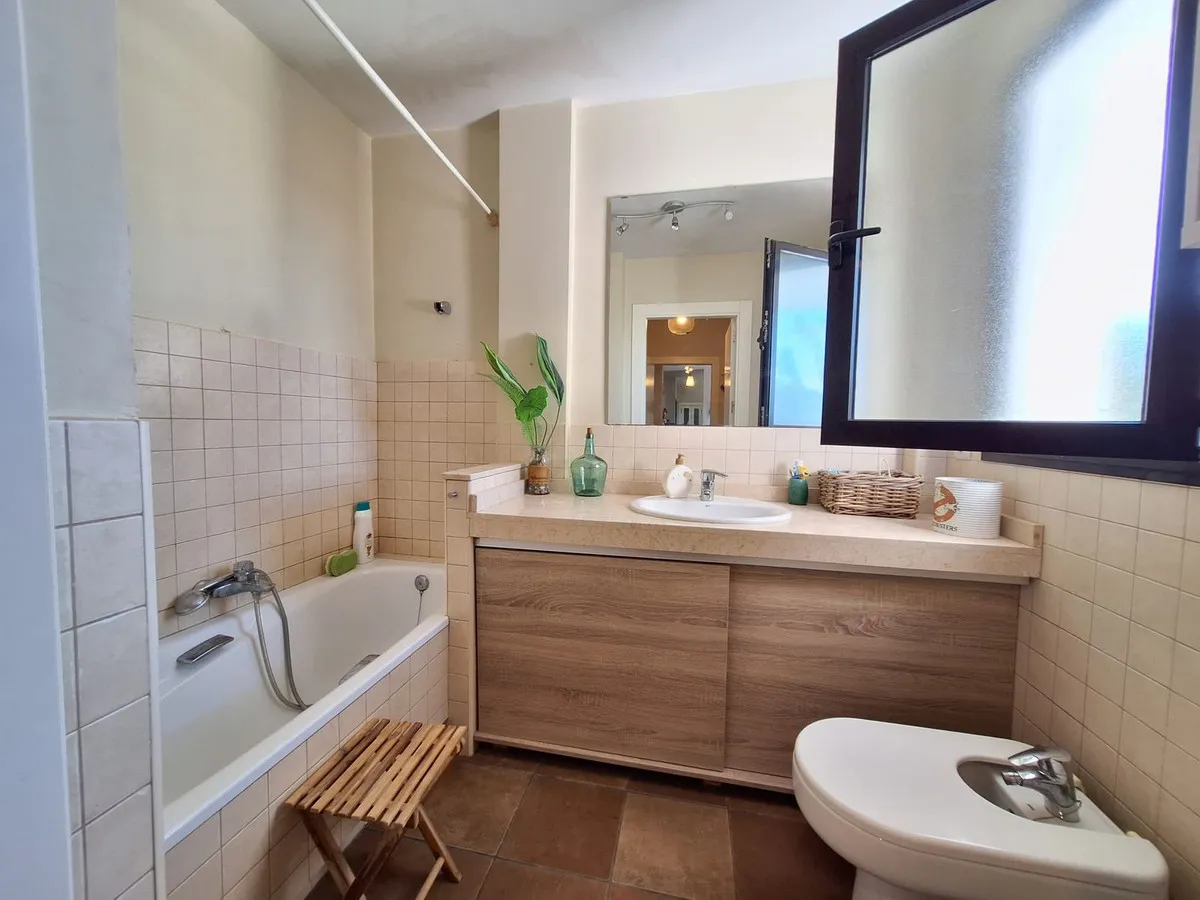 f0a6f5e1-c7dc-439a-86aa-664c8e5e1c40