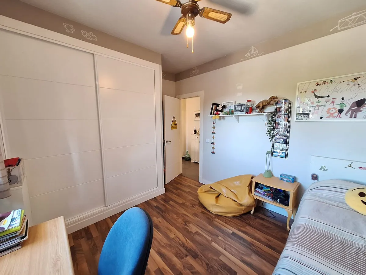 f34cc183-39f0-4bb5-b534-1d13322548c7