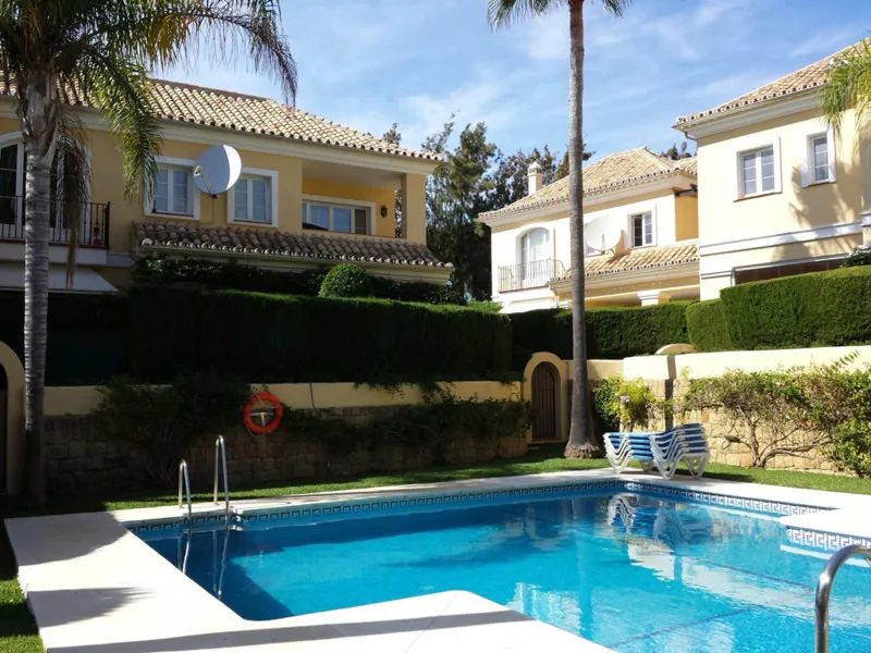 810f9894-25c0-46fc-b74e-c51e57e532e0