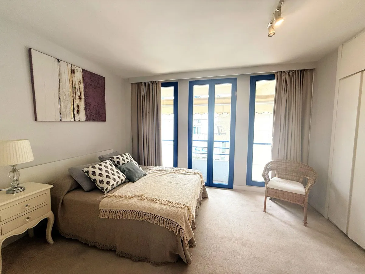 51894077-498c-4c8d-a8e6-fcff3bb19f79