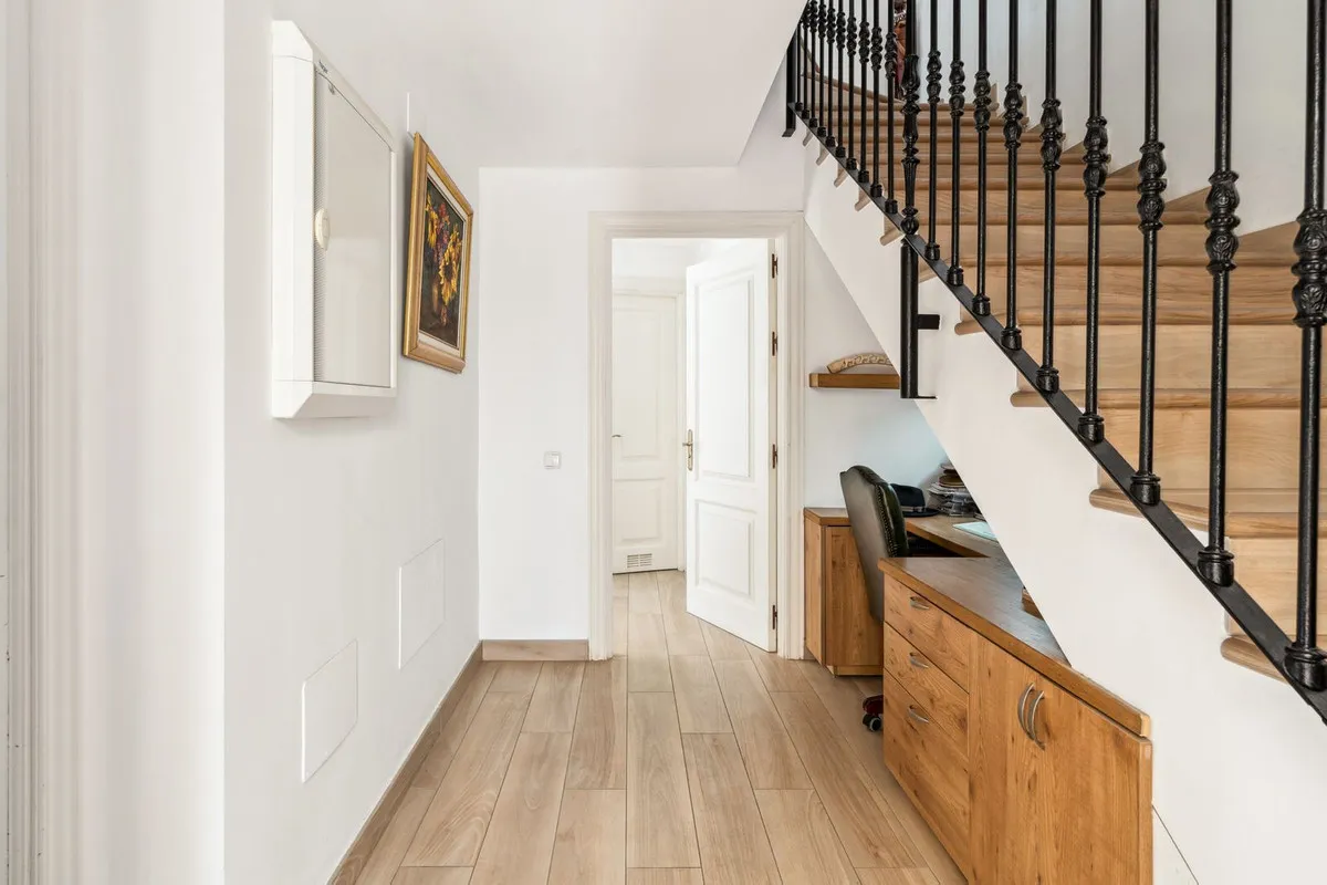 0464bd21-e74f-47fe-8e50-d98f3075a40e