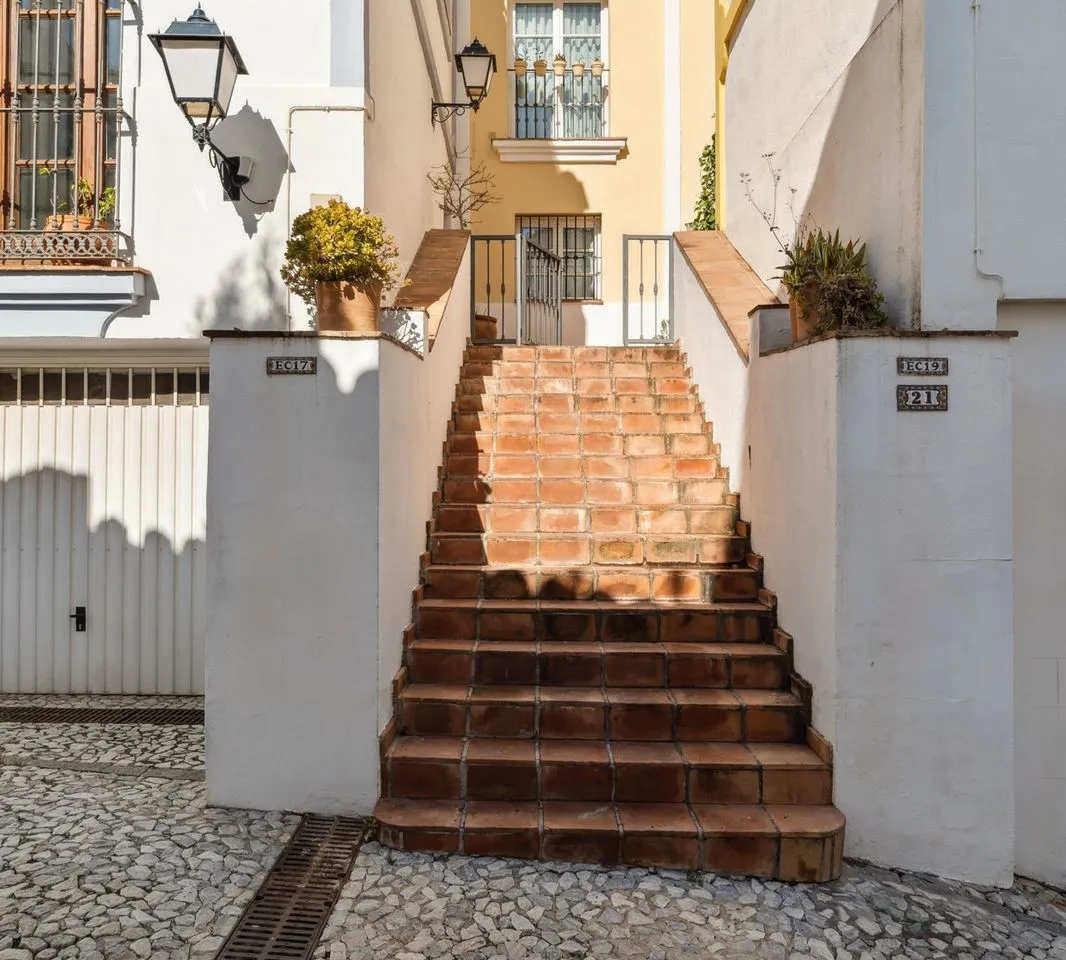 0c643e2d-1a53-4d69-b6c0-7a1f1aecdd89