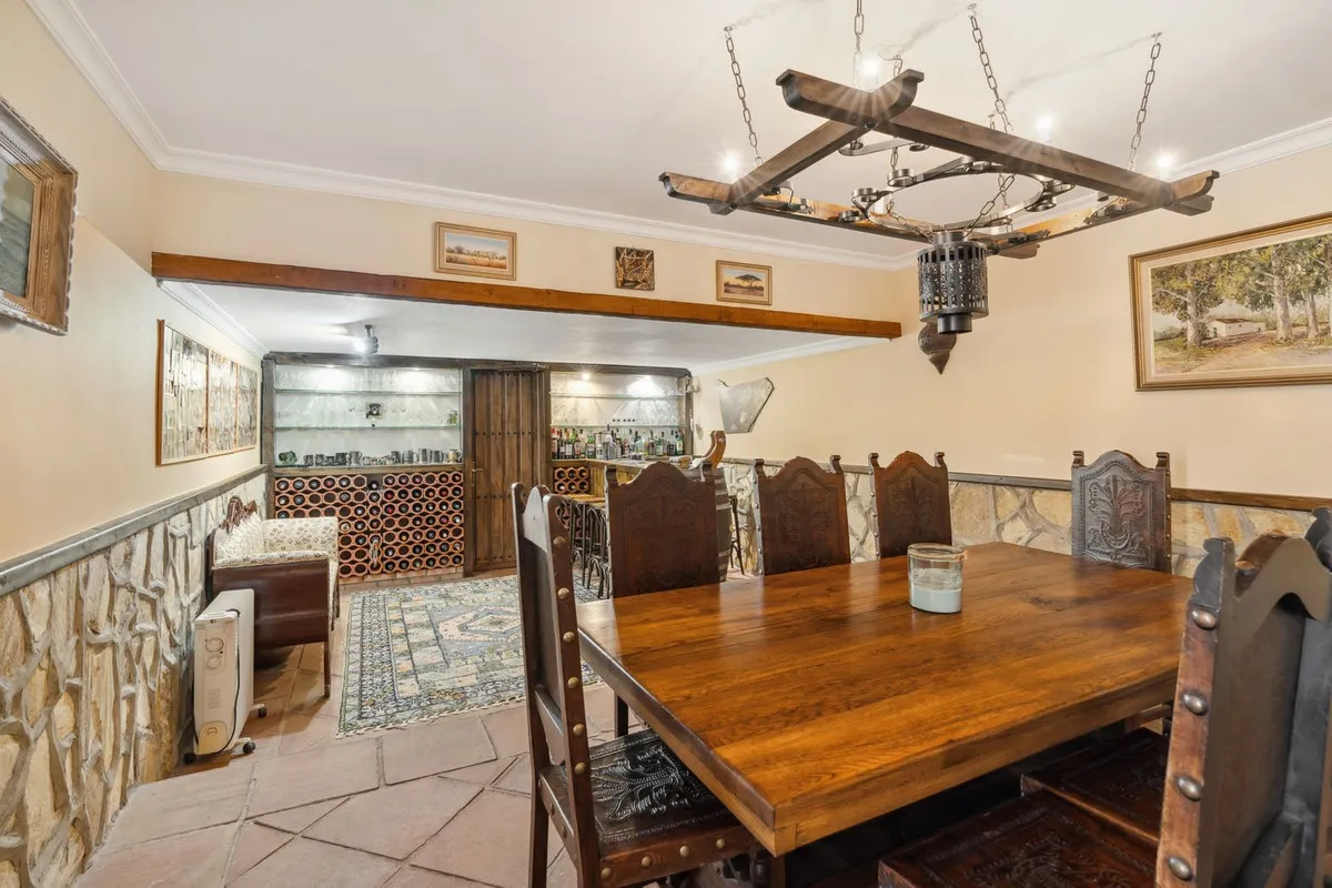 d2b57ef7-0657-487f-9b8b-d0763defdfc0