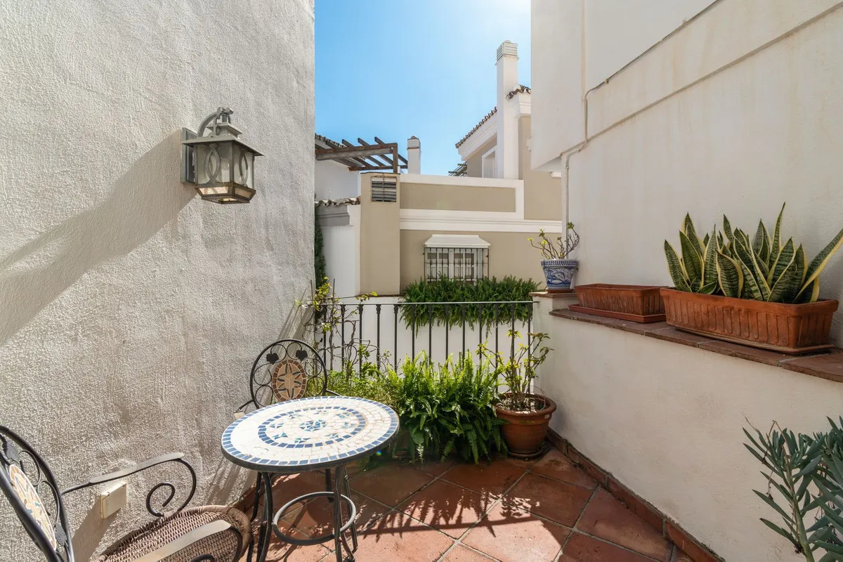 d986398e-d206-4aa6-84ed-b8860a5dc951