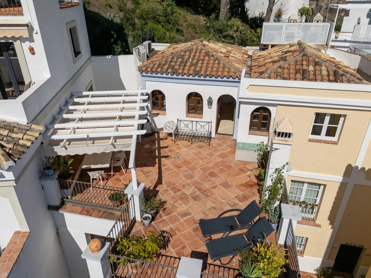 f374b00e-a0ad-44e3-a333-05ab3d70db2c