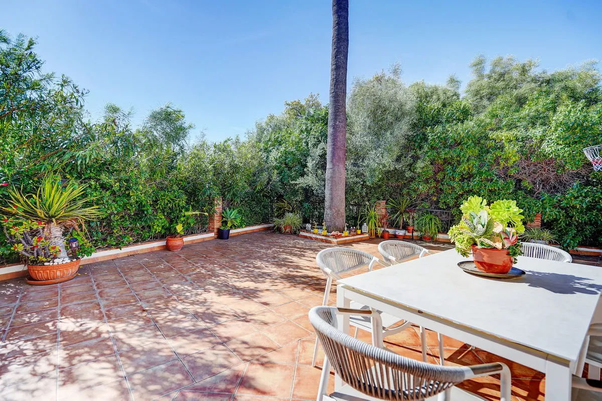 2d41dbf8-2da5-4acb-8566-7a417ab82ba3