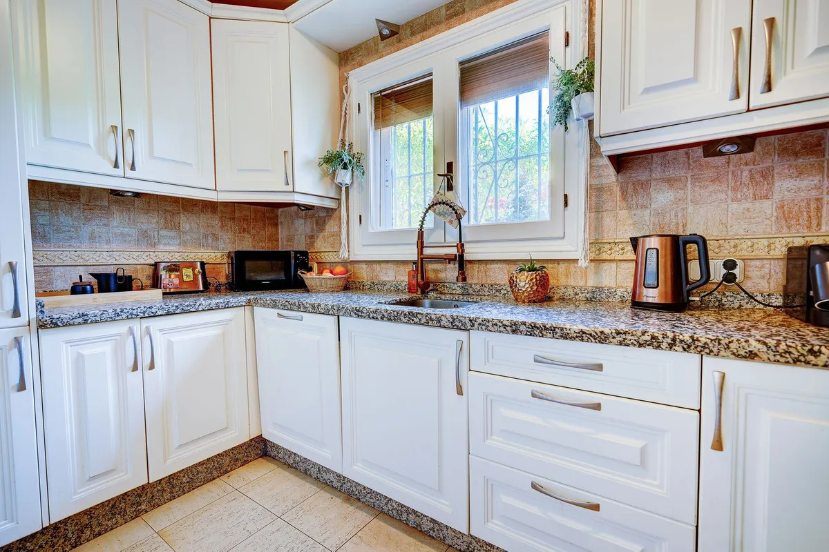 35cfbb8b-7f46-4b5b-8d79-ce7c1c65ca5c