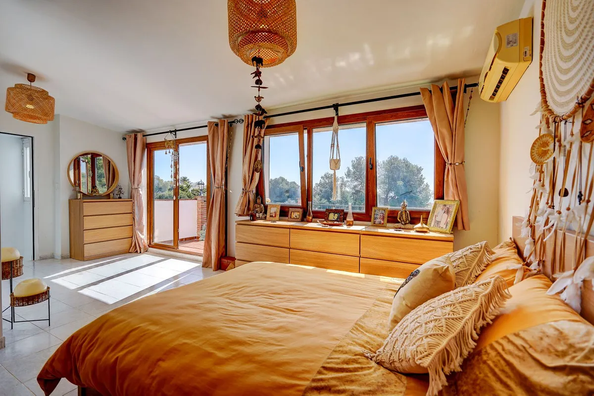 54e2d65c-945c-47ac-8f16-9656eb1e61c1