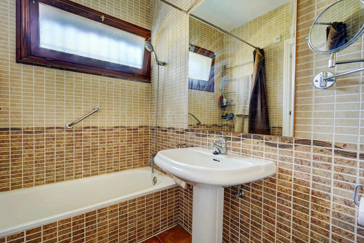 bd3765a4-6048-4ee4-b8d0-e10080b8e354